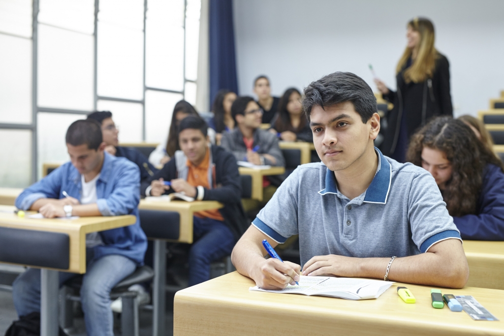 Cursos Ofrecidos Para El Semestre 2017-2 - PUCP | Estudios Generales Letras