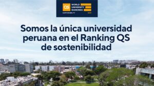 fotocomposición de pucp en ranking qs sostenibilidad: se ve el campus con varios árboles y, en el cielo está pegado el texto "somos laúnica universidad peruana en el ranking qs de sostenibilidad"