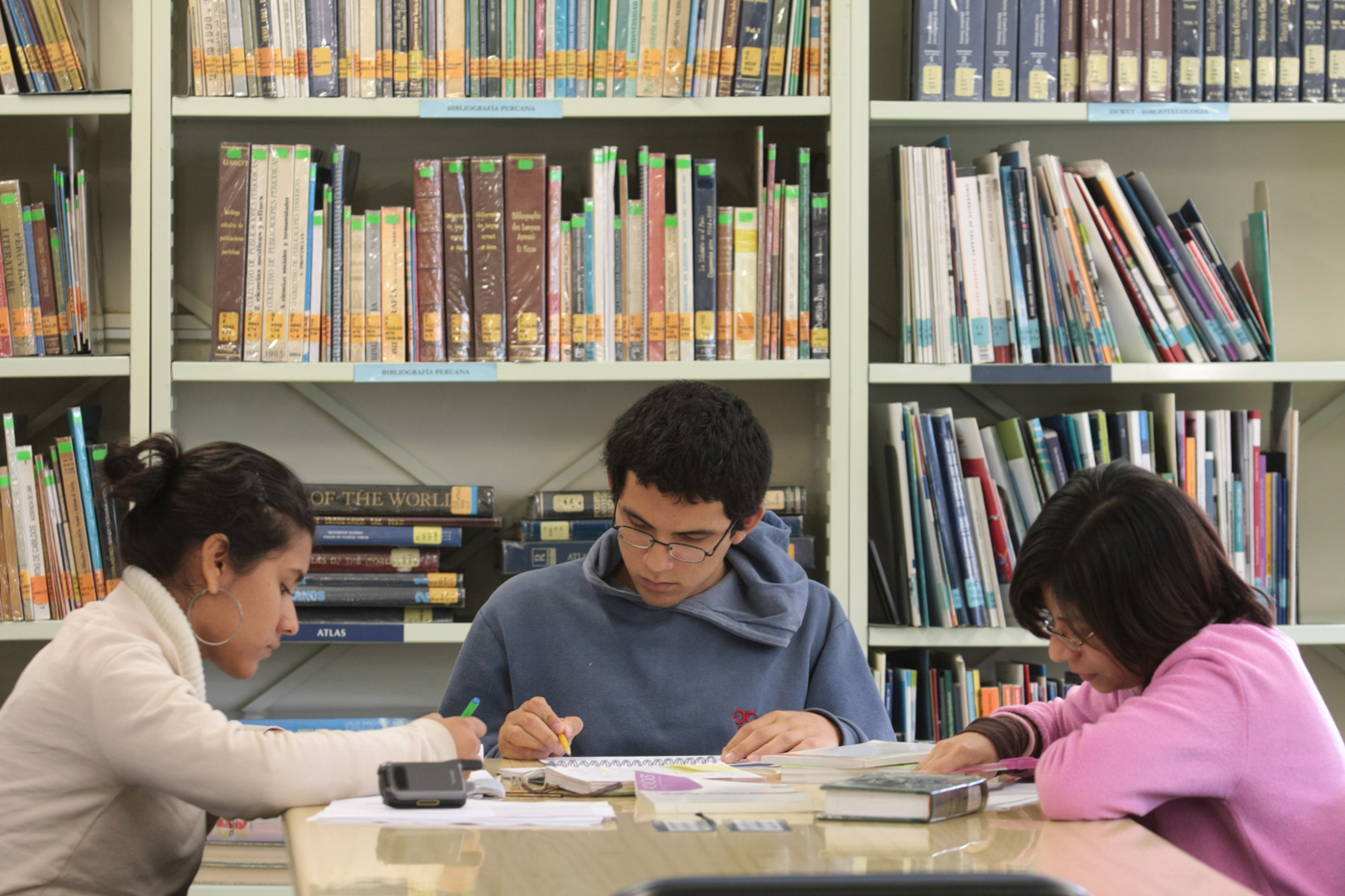 Horarios de las bibliotecas PUCP