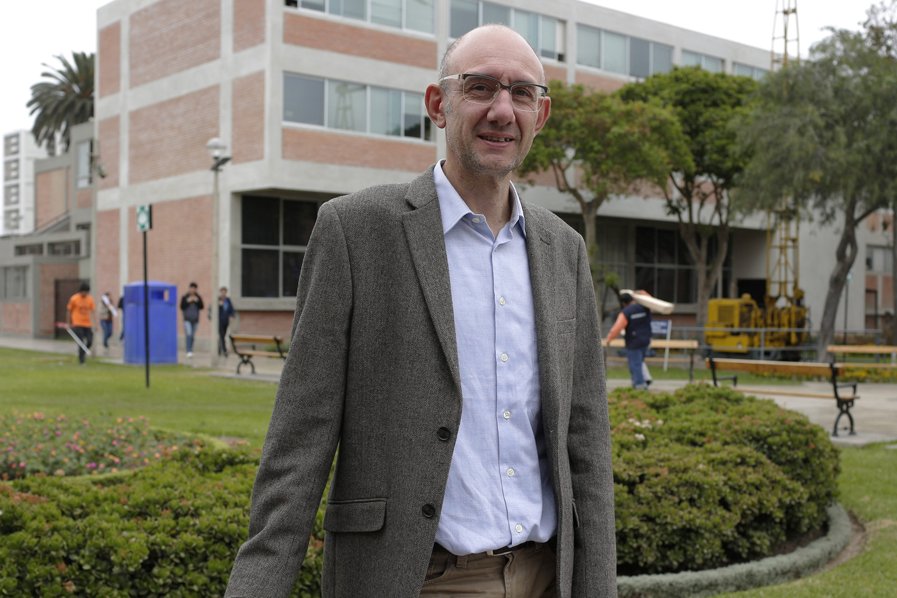 “Tenemos movilidad que solo sirve para unos y no para otros”