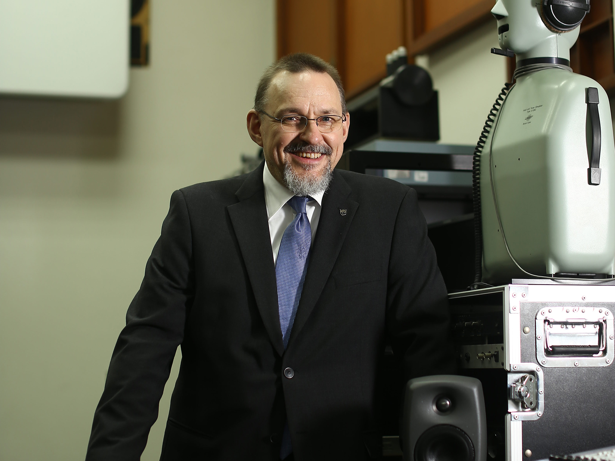 “Se compran más vinilos, pero no discos compactos ni grabadoras de casetes”