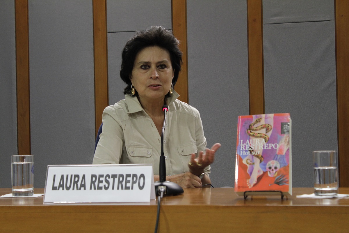 «Las series de televisión son ahora un desafío para la literatura»