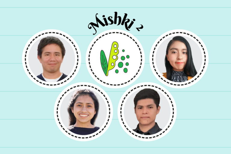 Los rostros de los cuatro alumnos están en círcculos rodeando el logo de Mishki que es una planta de tarwi