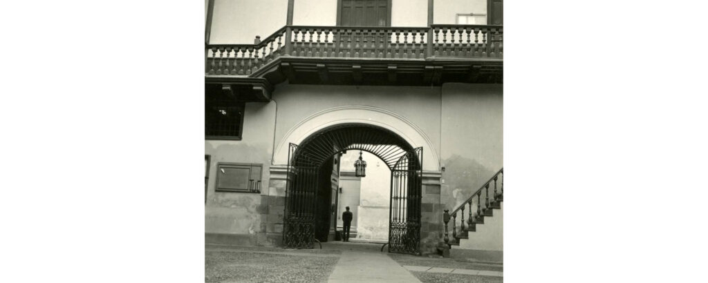 Fotografía en blanco y negro del Instituto Riva-Agüero en 1966.