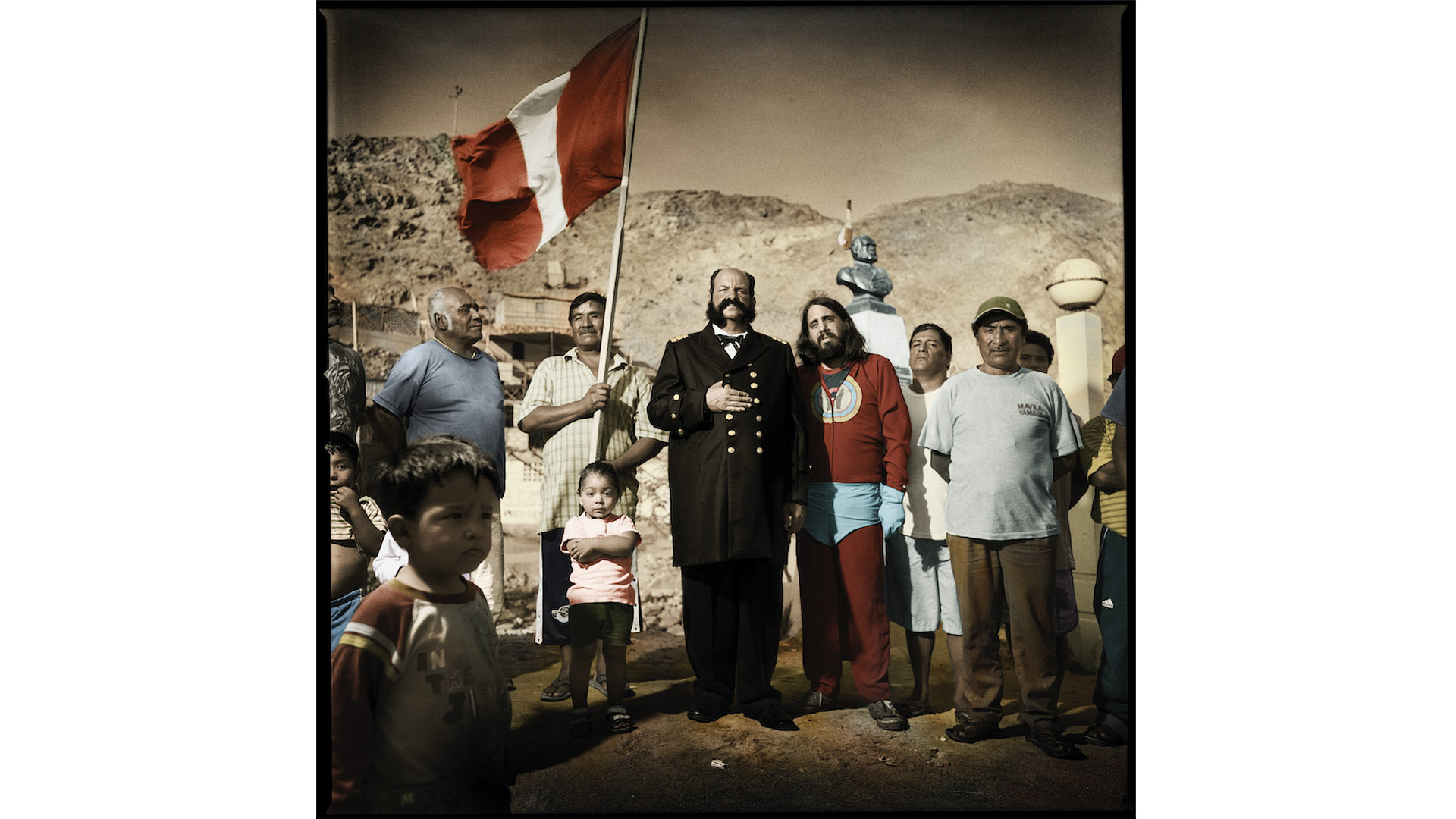 Varios personajes peruanos retratados por los autores.