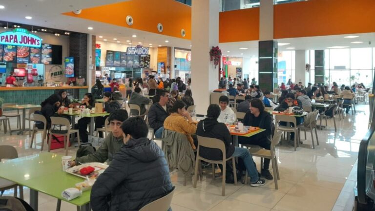 Ofertas exclusivas para comer en Plaza San Miguel para estudiantes, profesores y trabajadores PUCP