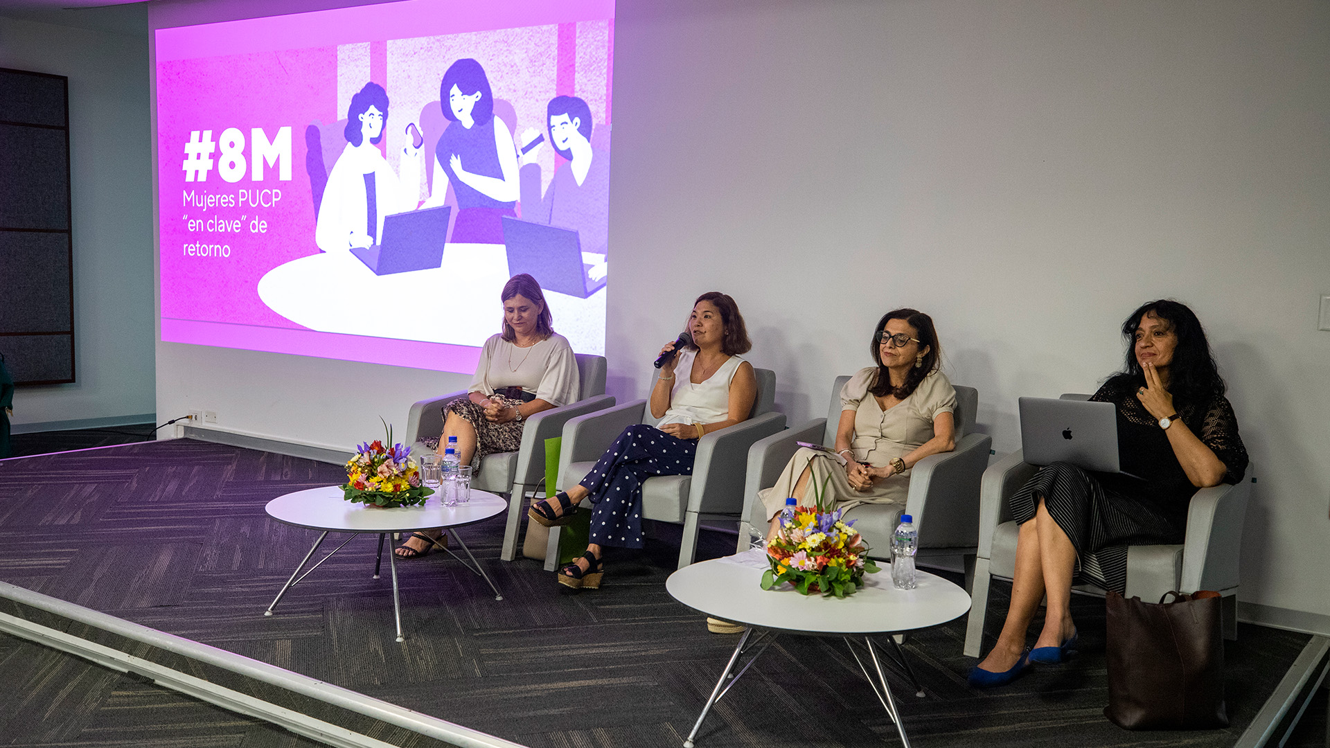 8M: mujeres que hicieron carrera en la PUCP se reúnen en conversatorio sobre igualdad de género y liderazgo femenino