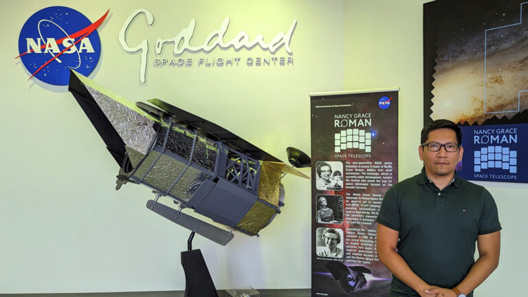 El ingeniero PUCP Gonzalo Cucho posa en las instalaciones de la NASA