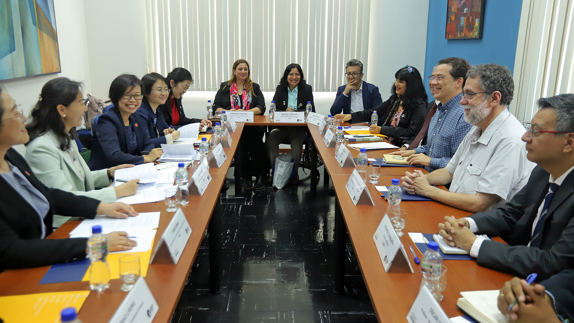 Universidades de Lima y Shanghái