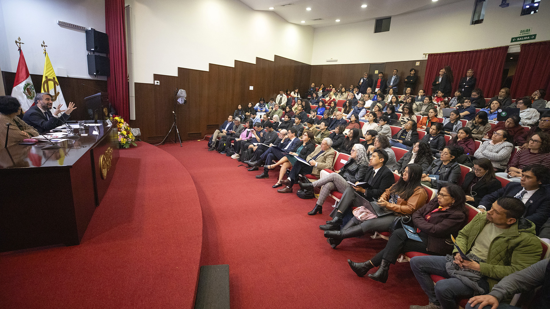 Público asistente en el encuentro de Derechos Humanos,