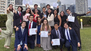 Equipo ganador del Modelo de Naciones Unidas de Harvard, 2025