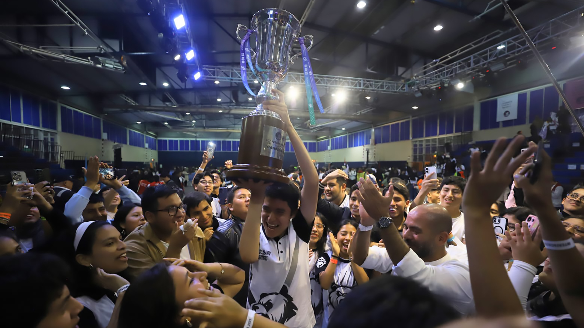 Los pandas de Ciencias e Ingeniería alzaron la copa