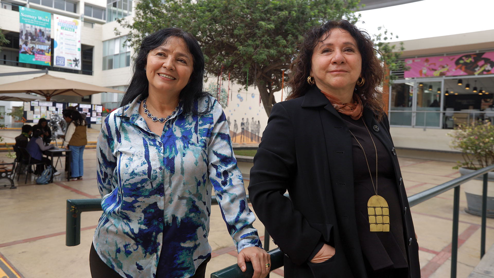 Claudia Rosas, decana de EEGGLL, y Margarita Suárez, directora del Doctorado en Historia, integran la nueva directiva de la AHILA.