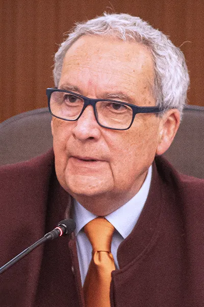 Dr. Miguel Giusti
