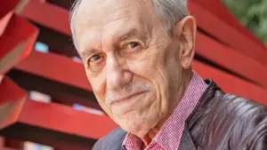 “Con la expansión de las plataformas digitales ya no nos categorizan como personas sino como compradores o votantes”