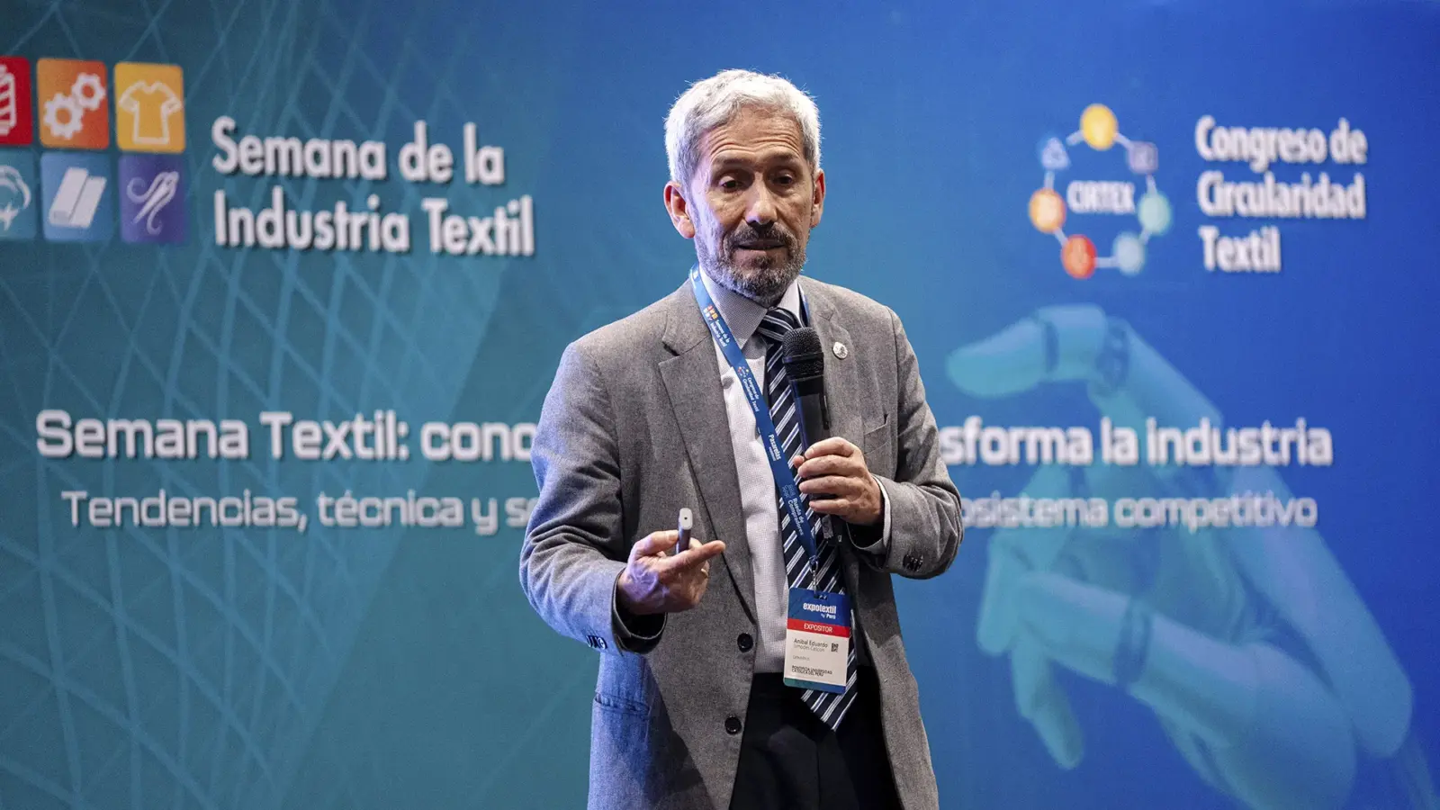 Eduardo Ismodes en Expotextil