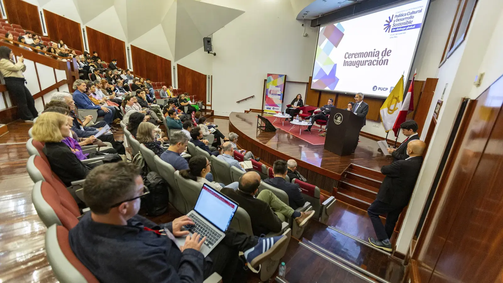 Conferencia Internacional “Política Cultural y Desarrollo Sostenible: un diálogo global”.