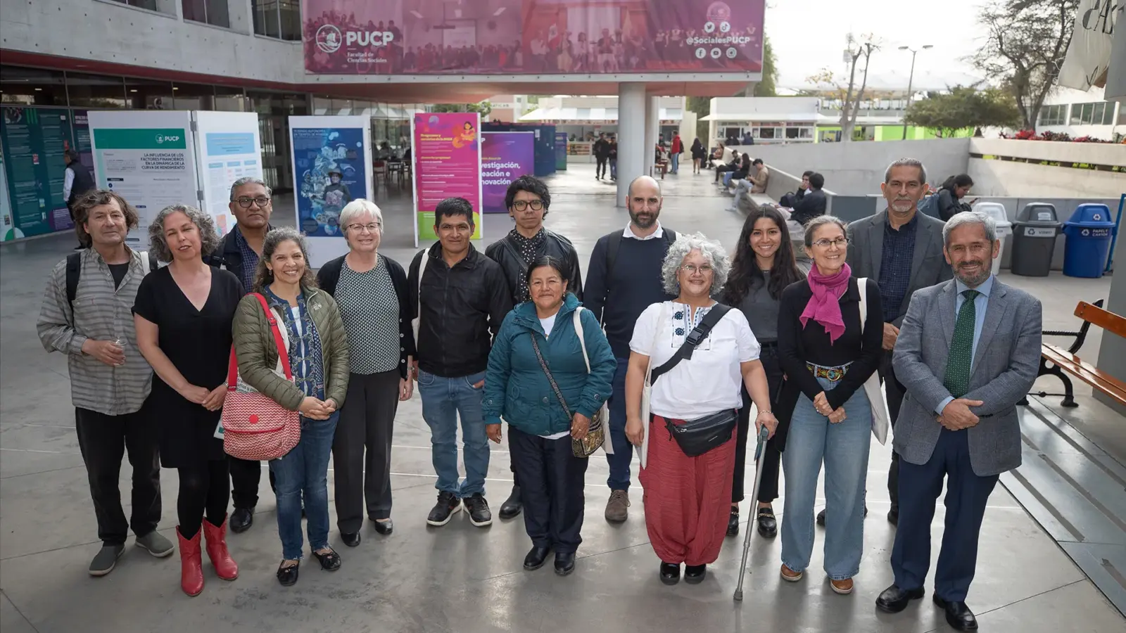 Participantes del Seminario Internacional “Archivos sonoros en transformación: desafíos y perspectivas contemporáneas”.