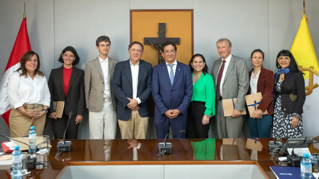 La delegación francesa ECOS Nord se reunió con representantes de la PUCP a finales de diciembre 2025.