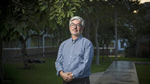 Padre Carlos Álvarez S.J., editor del libro Tiempo de Reparar.