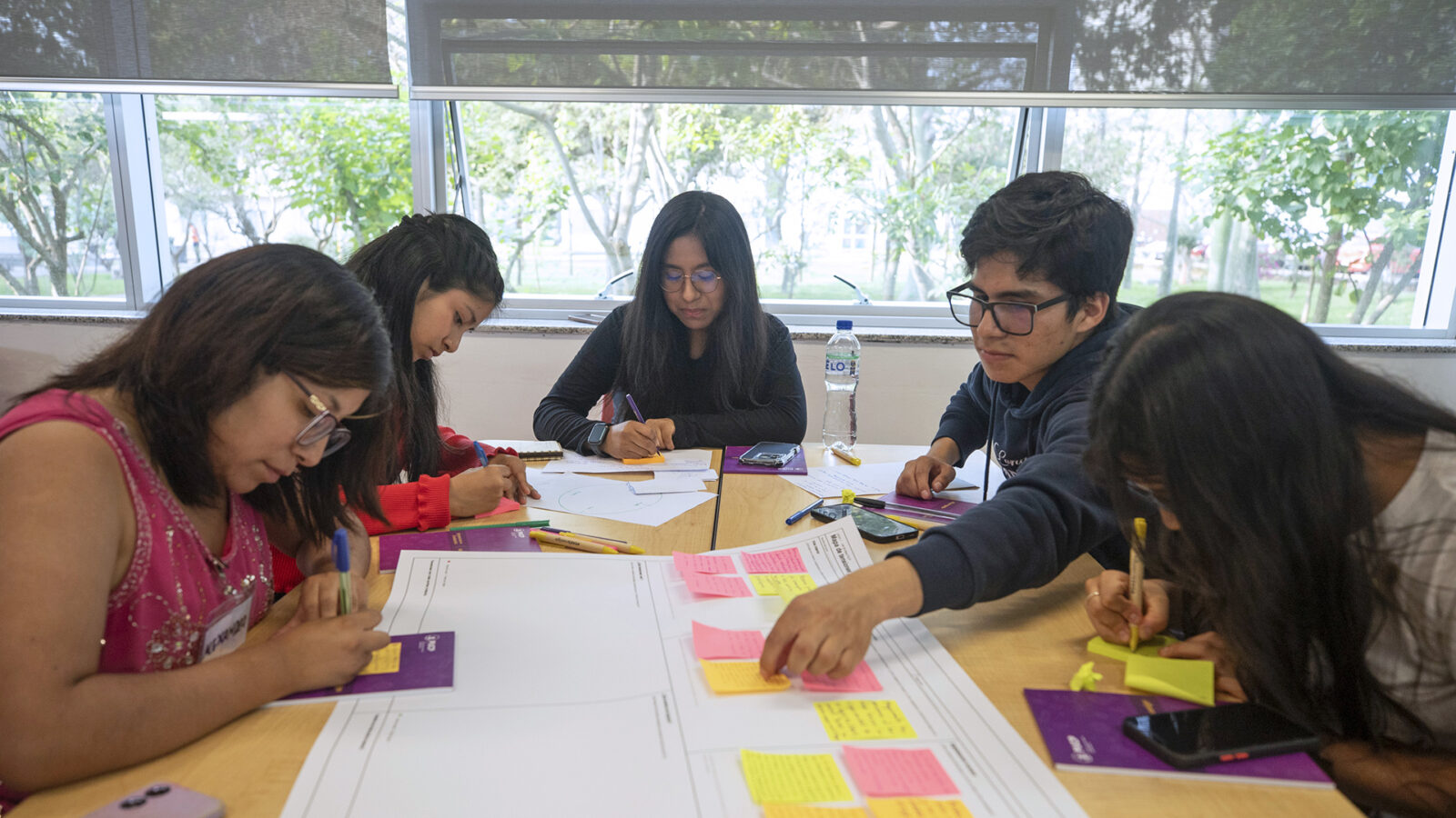 Estudiantes PUCP diseñan «mapas de esperanza» para aprender a convivir con los demás